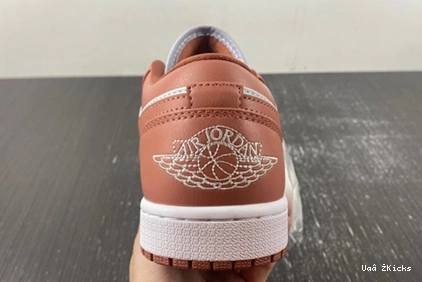 DC0774-080 StreetReady J 1  67 Orange Sky Low Jordan 0905